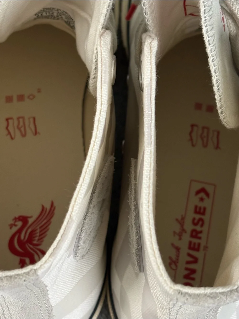 Size US 10.5 UK 9.5 Liverpool F.C. x Converse Chuck 70 High Anfield Stadium - Picture 4 of 16